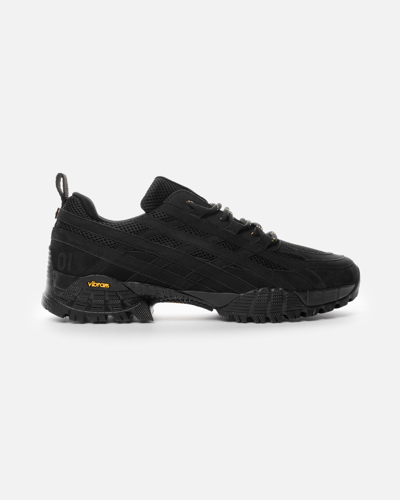 HIKER 01 (BLACK/BLACK)
